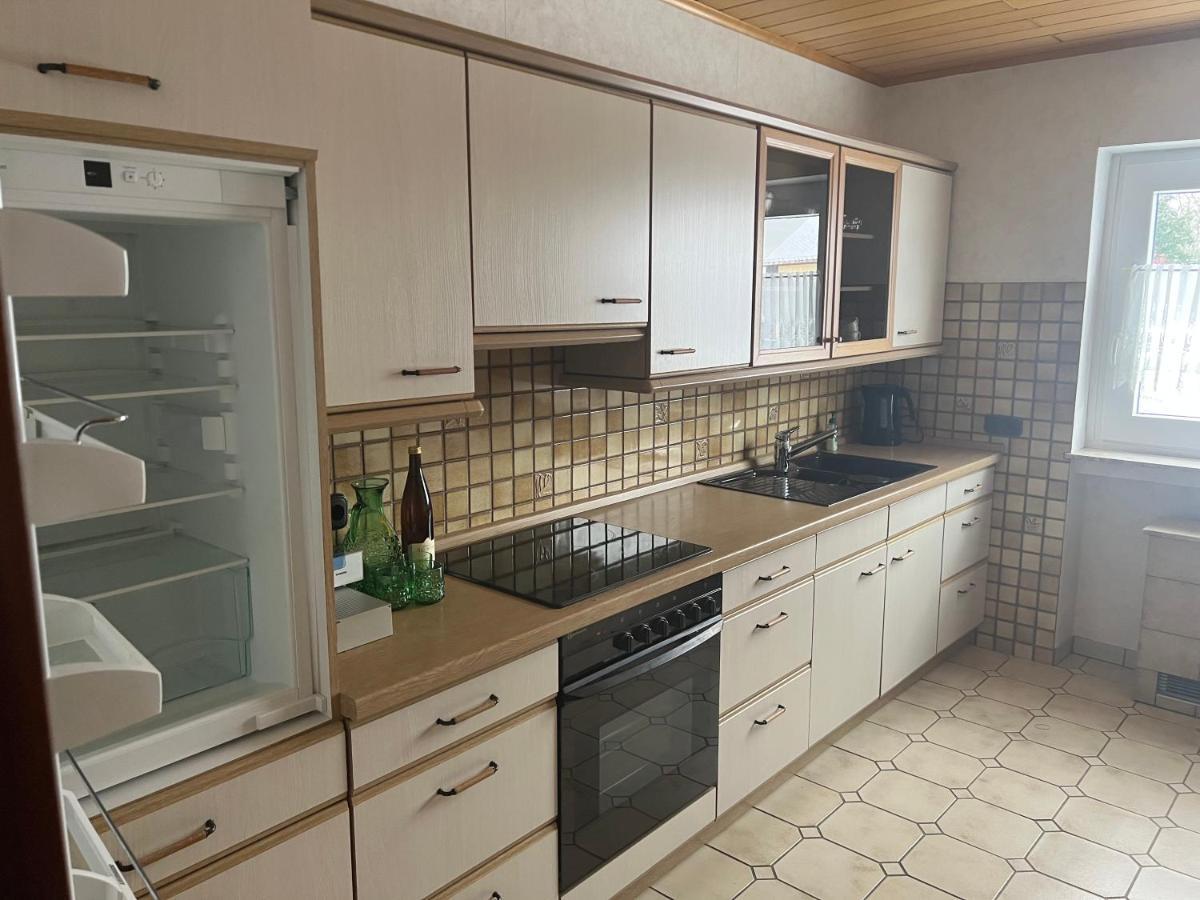 Ferienwohnungjahrsfeld Strassenhaus Eksteriør bilde