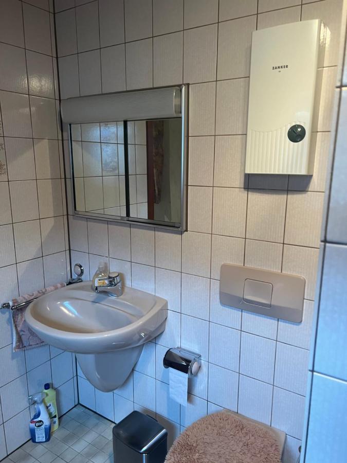 Ferienwohnungjahrsfeld Strassenhaus Eksteriør bilde